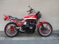 KAWASAKIのZ400GPカスタム車